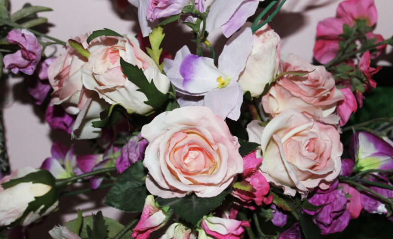 6 Benefits of Faux Flowers