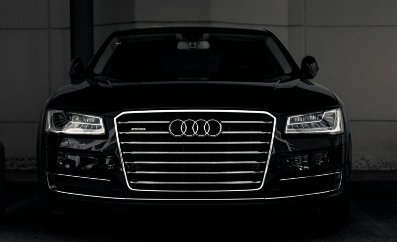 What to Look for in Dubai Car Rental Companies: